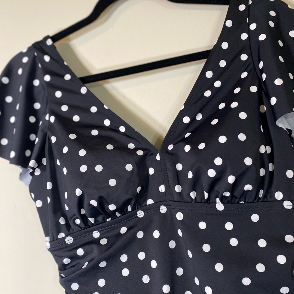 Swim Solutions
Women's Flutter-Sleeve Polka Dot One-Piece
Swimsuit - Picture 4 of 7